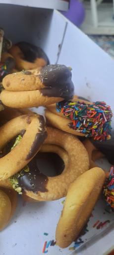 عکس شیرینی سرای عسل بانو