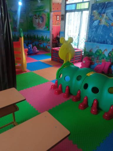 عکس کودکستان هامین