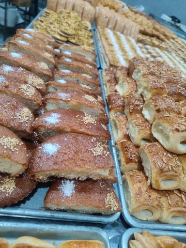 عکس شیرینی سناتور