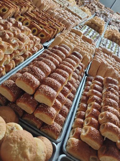 عکس شیرینی سناتور