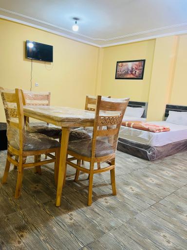 عکس مهمانسرا حافظ