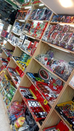 عکس اسباب بازی پیناکو 