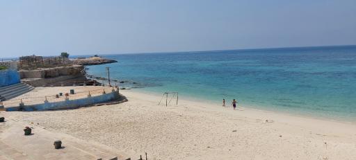 عکس جزیره خارکو