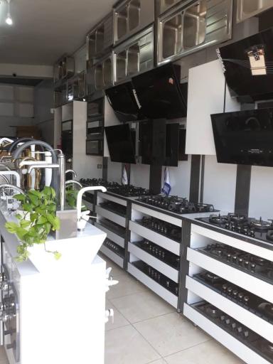 عکس کلینیک ساختمانی معمر