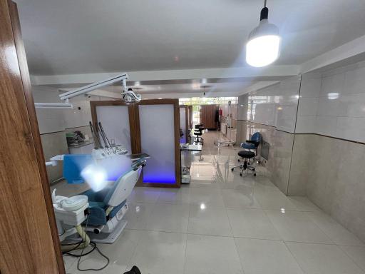 عکس کلینیک دندانپزشکی دکتر حسینی