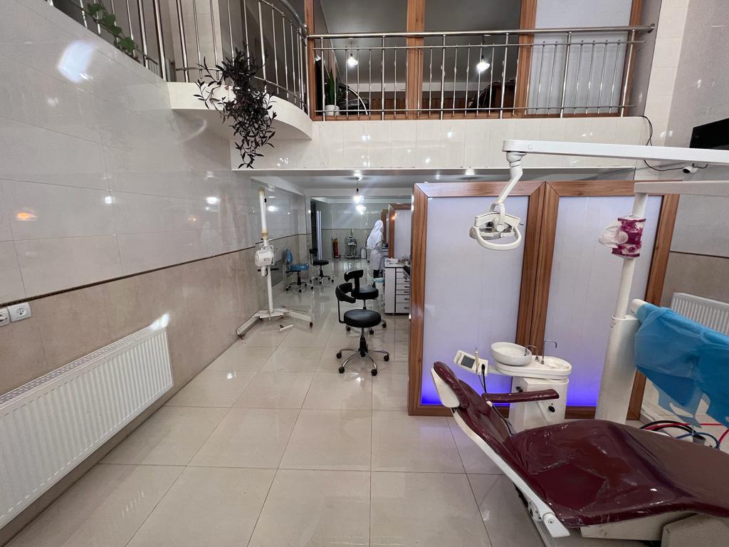 عکس کلینیک دندانپزشکی دکتر حسینی