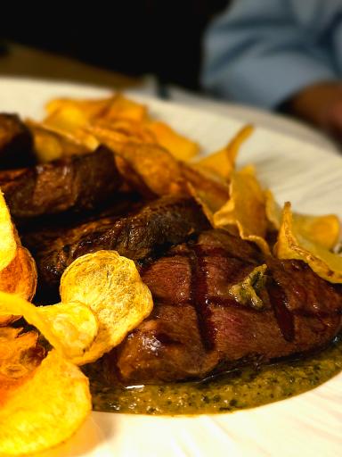 عکس رستوران مویا