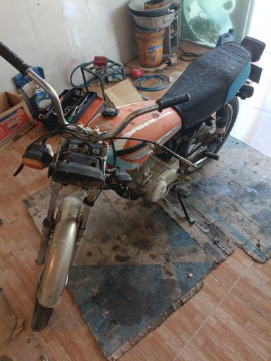 عکس تعمیرگاه موتور سیکلت استاد کورش 