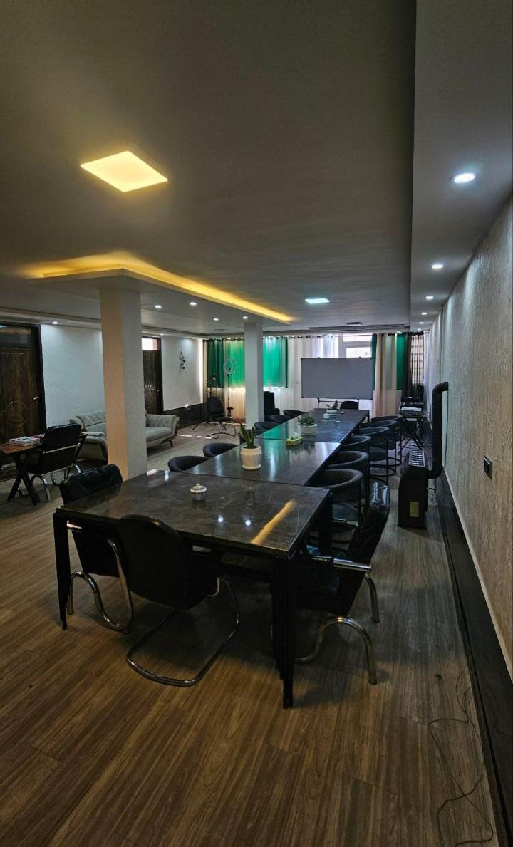 عکس آکادمی دایان گرام 