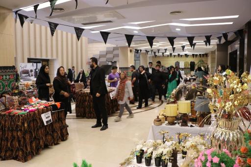 عکس سالن فرهنگ و هنر