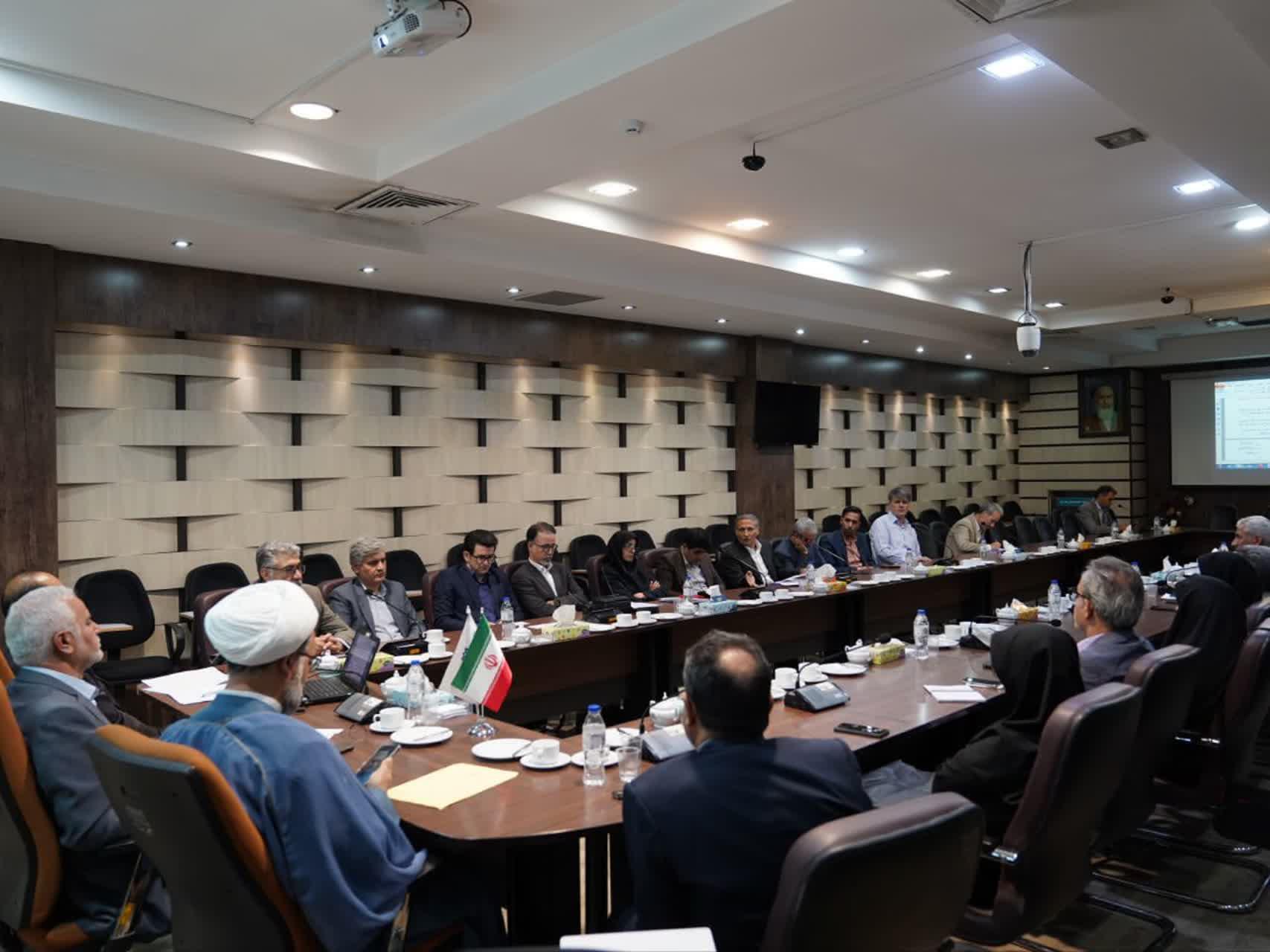 عکس سالن جلسات ستادی دانشگاه علوم پزشکی استان همدان