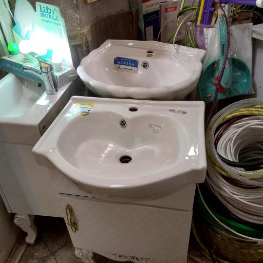 عکس لوازم بهداشتی و ساختمانی مروارید