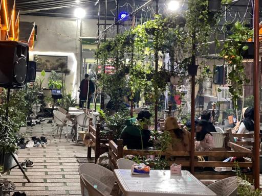 عکس باغ رستوران سرای علیشاه عوض