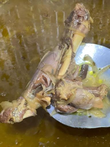 عکس باغ رستوران سرای علیشاه عوض