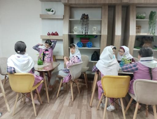 عکس پیش دبستان و دبستان دخترانه هوشمند نفیس