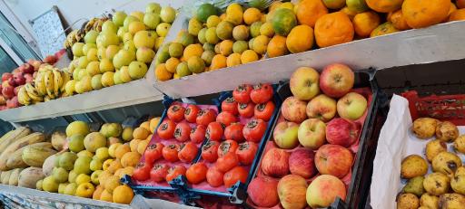 عکس میوه فروشی صداقت