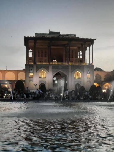 عکس حوض میدان نقش جهان