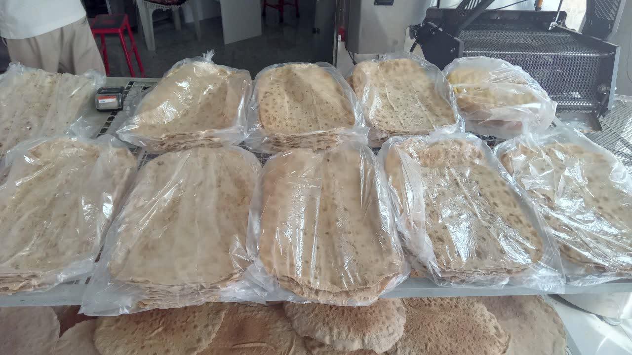 عکس نان لواش سنتی بیضی پز 