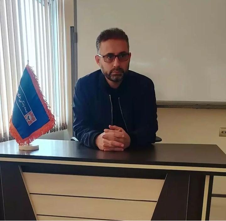 عکس بیمه خاورمیانه نمایندگی کردی