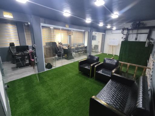 عکس گروه مشاورین املاک قصر طلایی