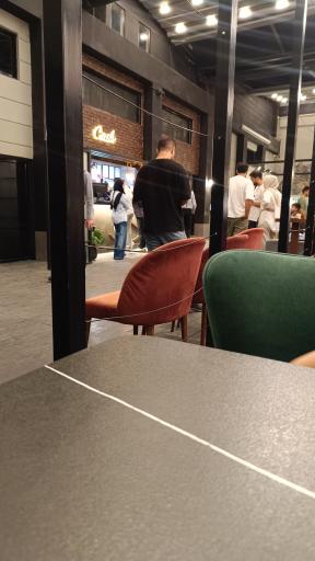 عکس پیتزا شبدیز هفت تیر