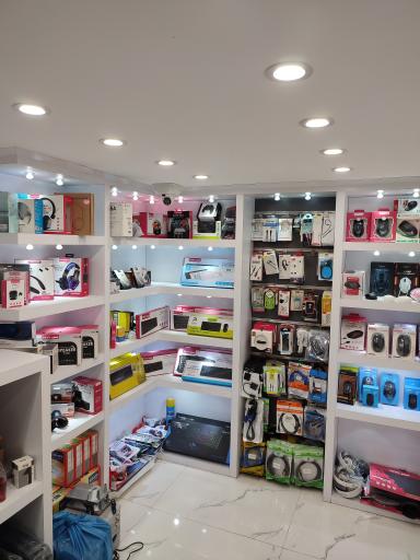 عکس مرکز کامپیوتر پارس