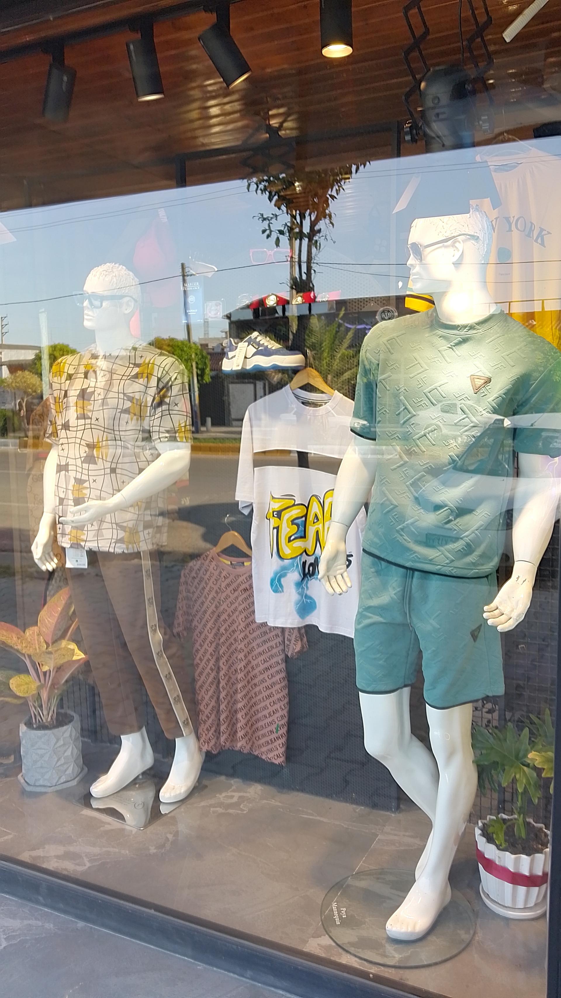 عکس بوتیک لیوایز