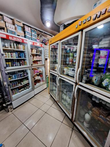 عکس هایپرمارکت شهر من