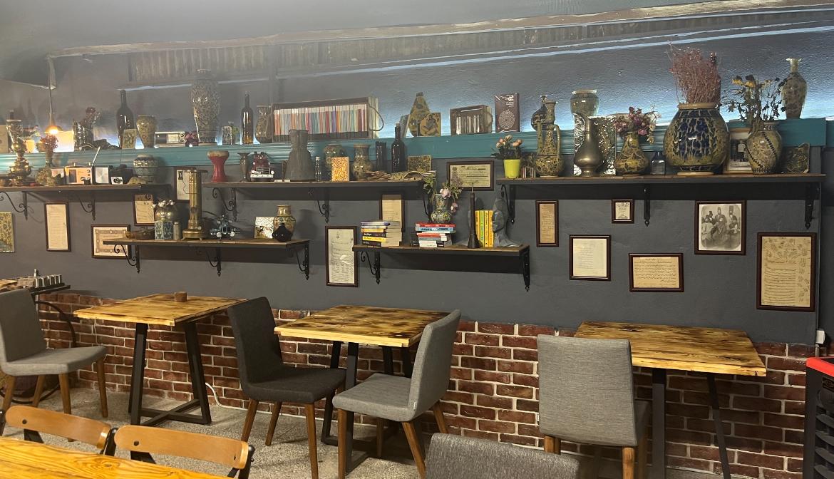 عکس کافه عمارت نشر هورمزد