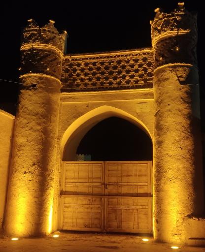 عکس قلعه محمد باقری هرات یزد