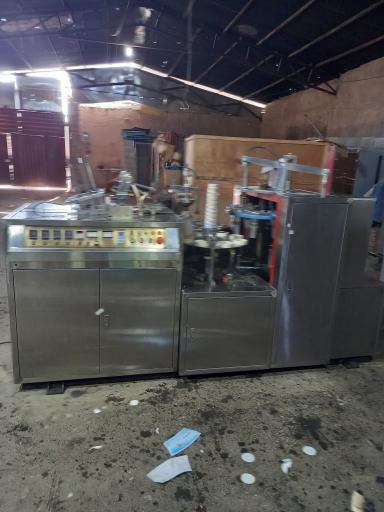 عکس دستگاه تولید لیوان کاغذی خان احمدی 