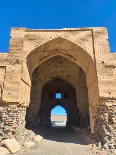 عکس قلعه و کاروانسرای خرگوشی سورک