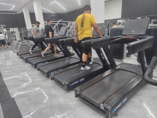 عکس آکادمی ورزشی دکتر امانی