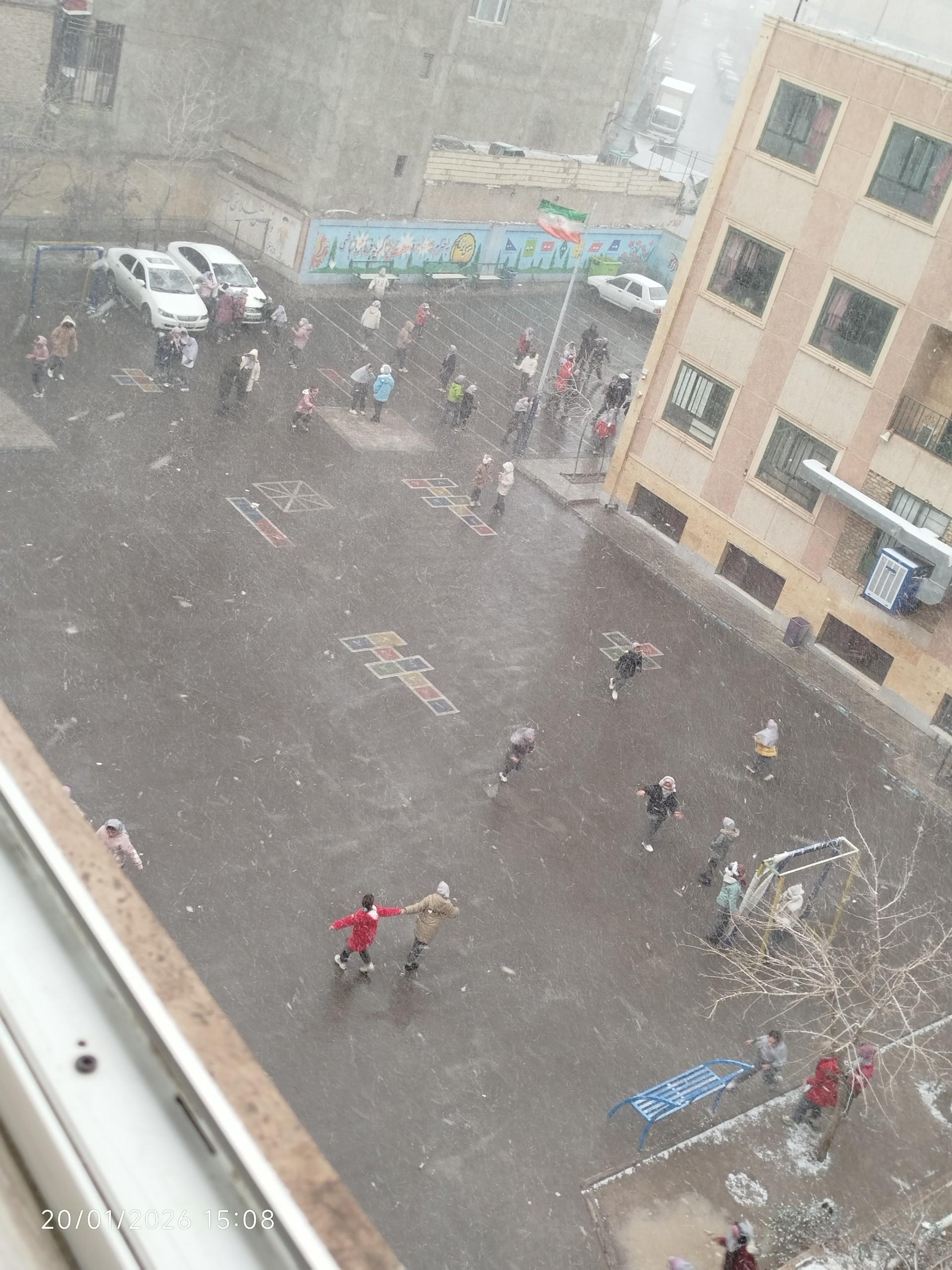 عکس مدرسه ابتدایی پسرانه و دخترانه طهماسبی