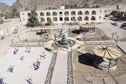 عکس مدرسه علوم دینی عین العلوم گشت