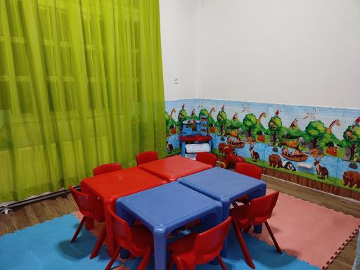 عکس مهد کودک بلوط