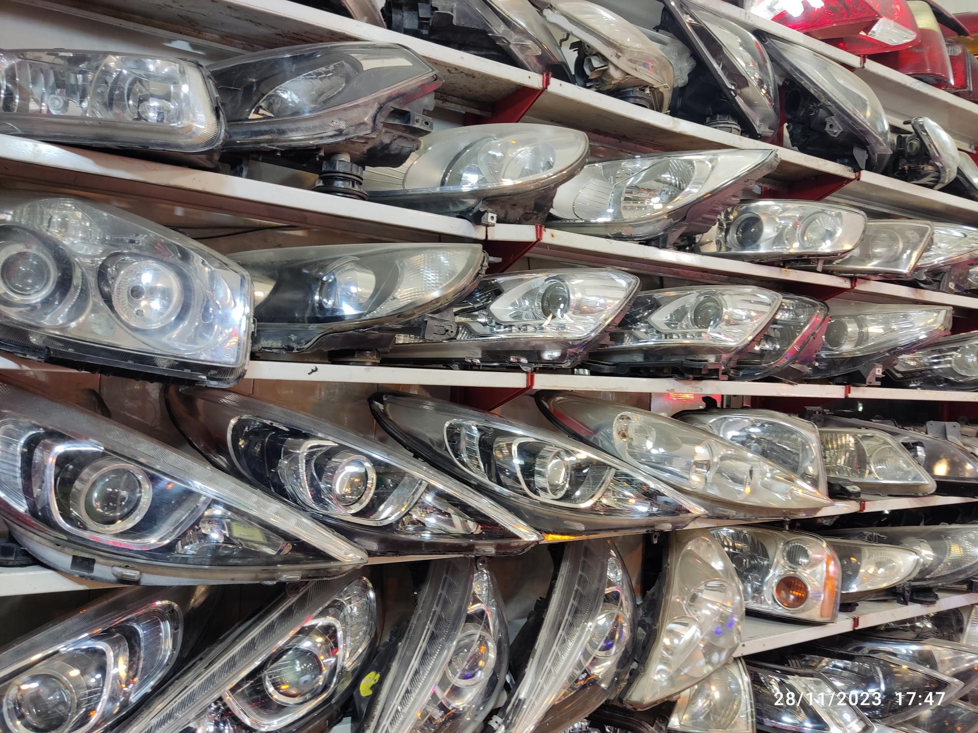 عکس استوک چراغ علی 