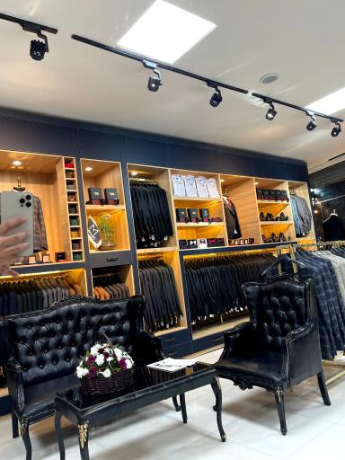 عکس فروشگاه کت شلوار دوما