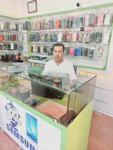 عکس عمده فروشی موبایل ۱۱۰