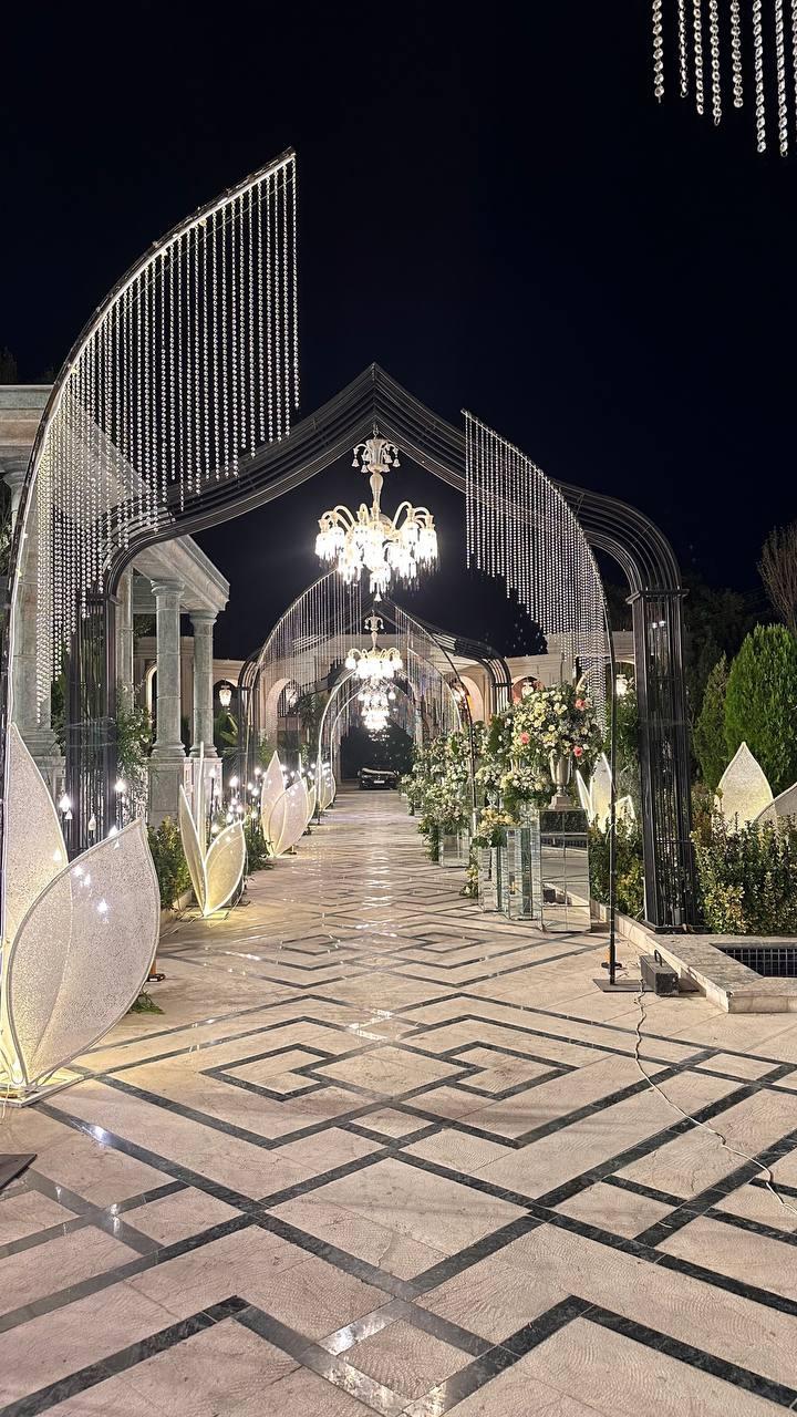 عکس عمارت سفید