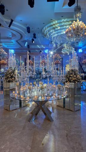 عکس عمارت سفید