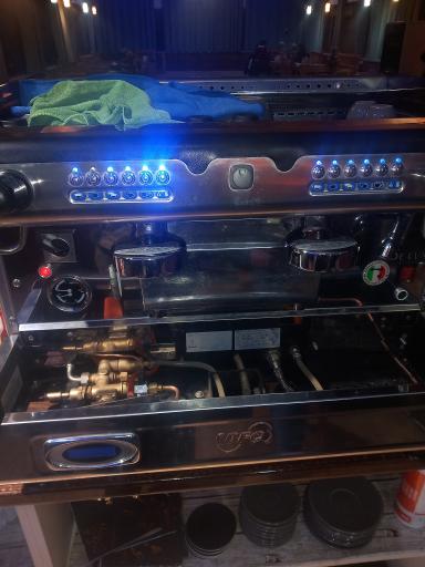 عکس تعمیرات دستگاه اسپرسو صنعتی حسینی