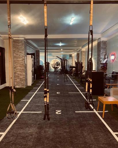 عکس باشگاه مون