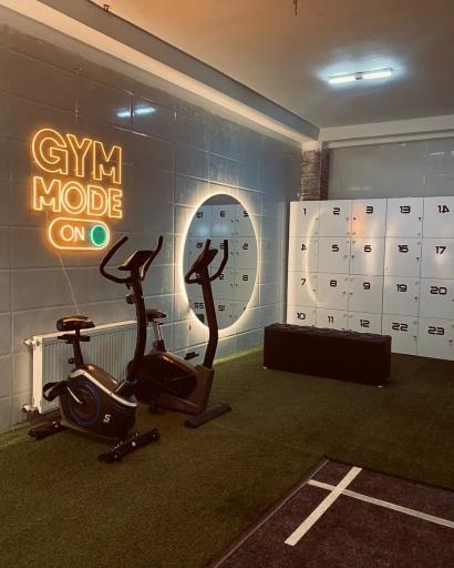 عکس باشگاه مون