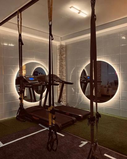 عکس باشگاه مون