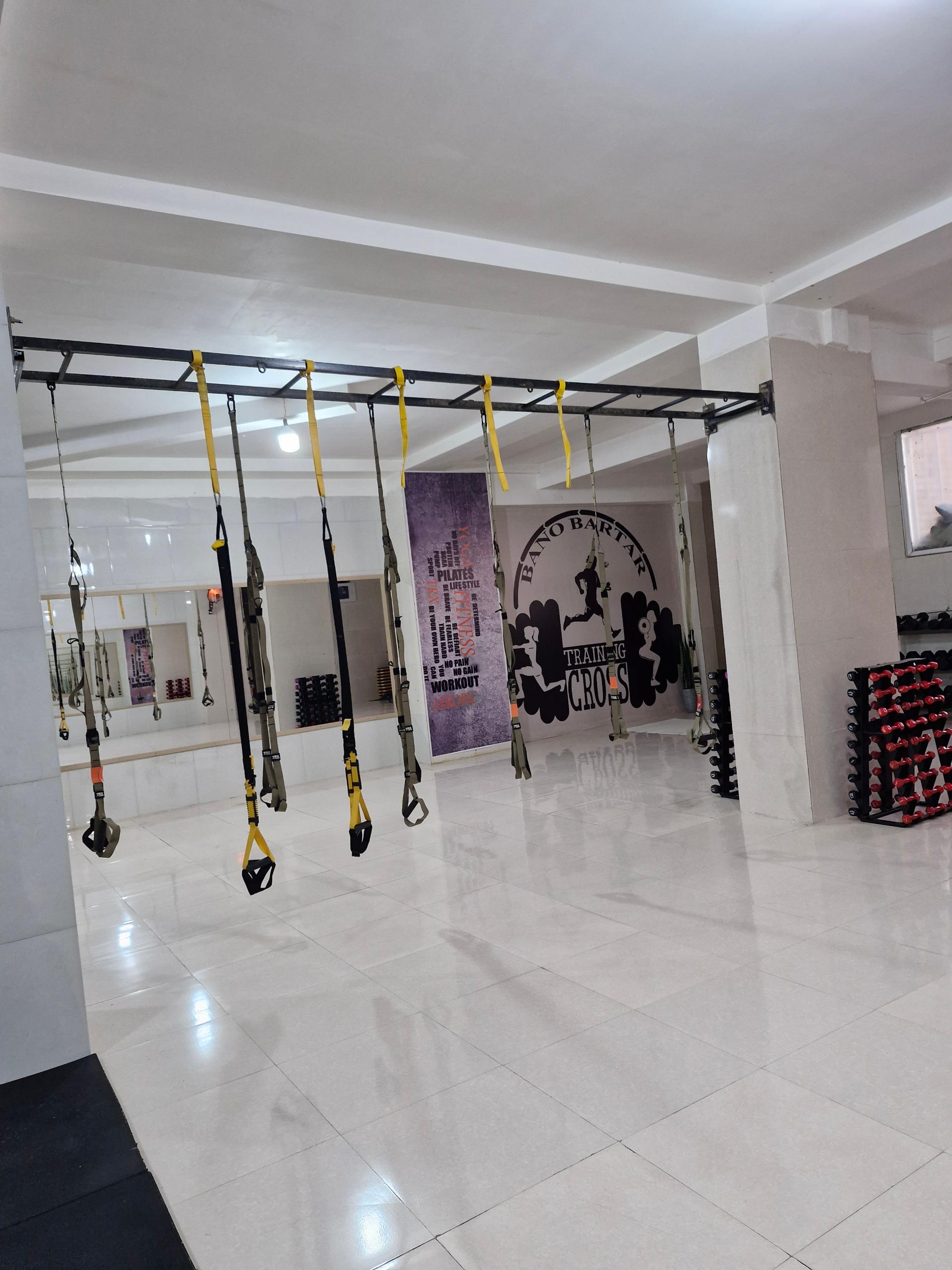 عکس باشگاه بانوی برتر ویژه بانوان 