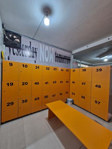 عکس باشگاه بانوی برتر ویژه بانوان 