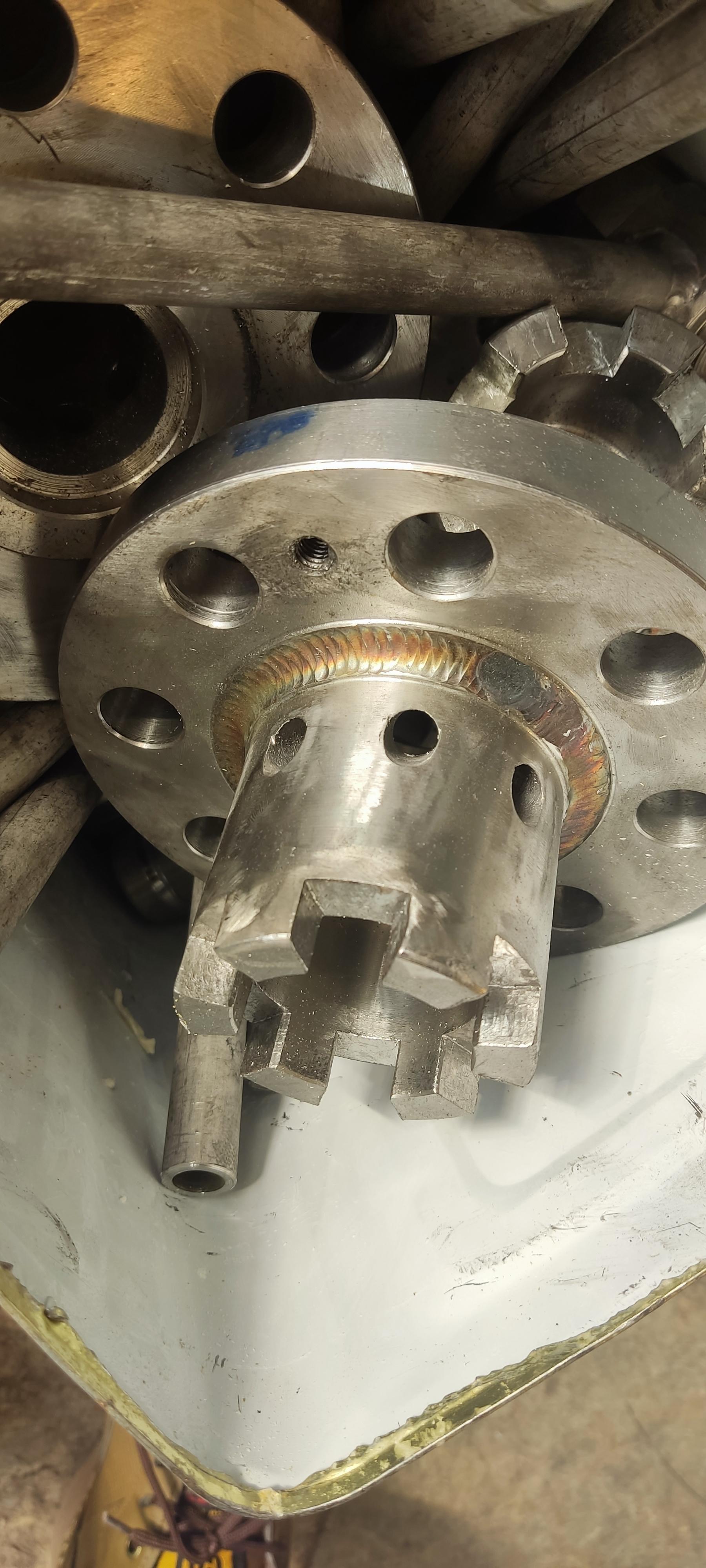 عکس کارگاه جوشکاریی آرگون و co2 و جوشکاری الکترود 