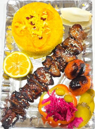 عکس سفره خانه سنتی صاحب دلان