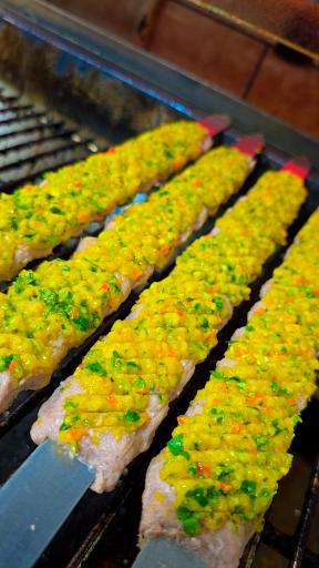 عکس سفره خانه سنتی صاحب دلان